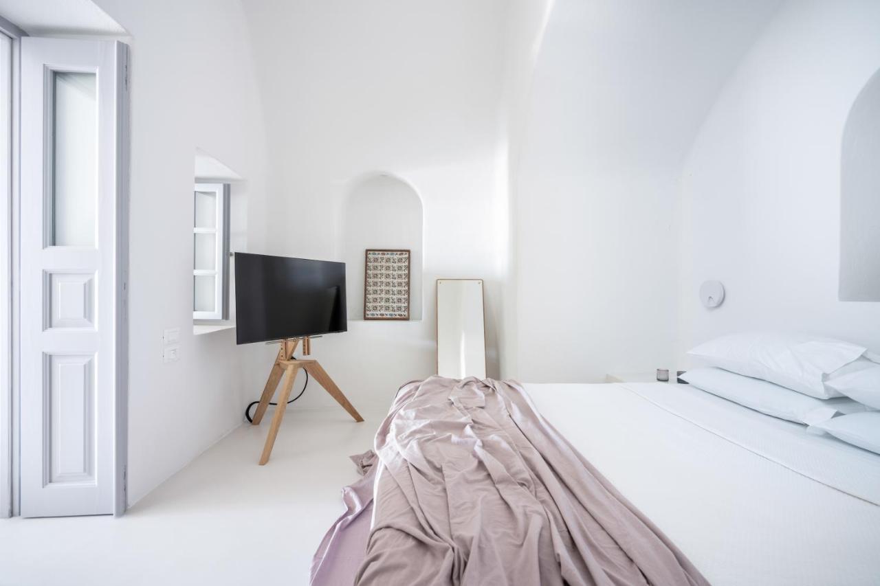Inspire Santorini Luxury Villas Fira  Extérieur photo