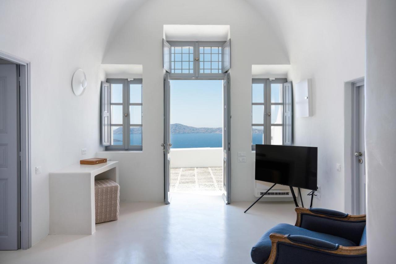 Inspire Santorini Luxury Villas Fira  Extérieur photo