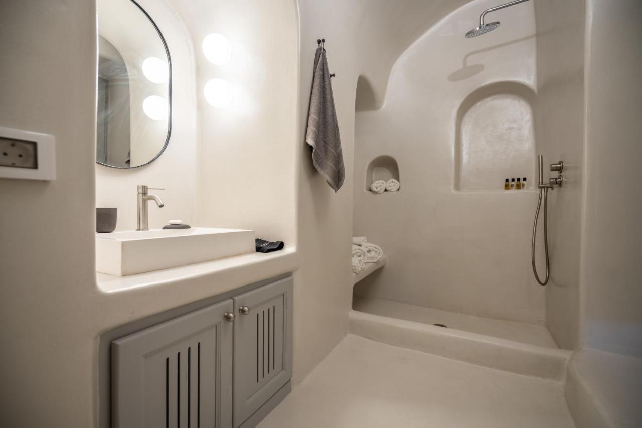 Inspire Santorini Luxury Villas Fira  Extérieur photo