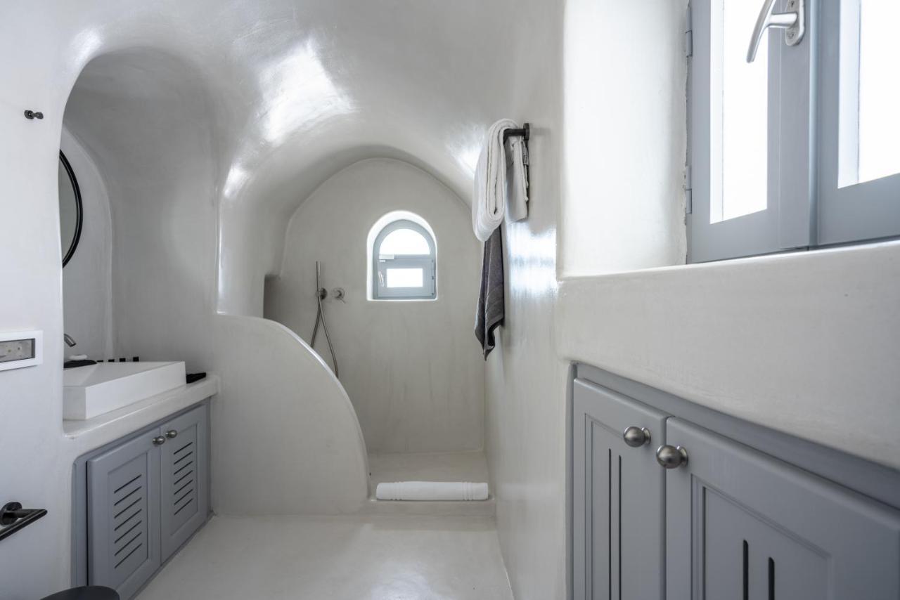 Inspire Santorini Luxury Villas Fira  Extérieur photo