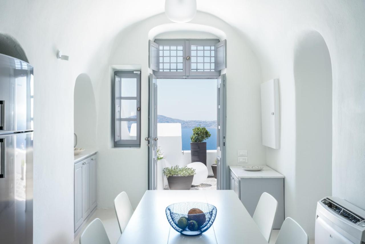 Inspire Santorini Luxury Villas Fira  Extérieur photo