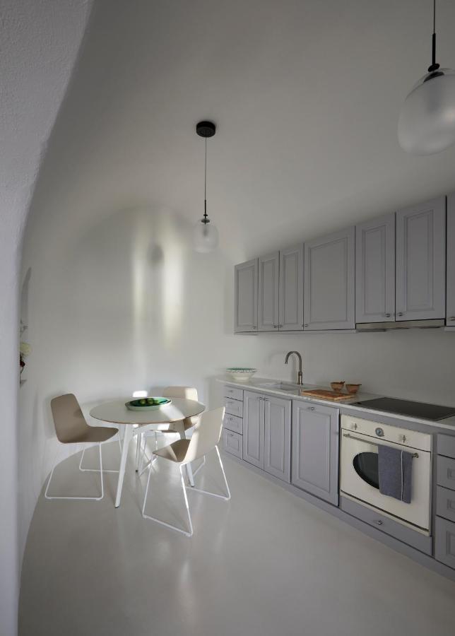 Inspire Santorini Luxury Villas Fira  Extérieur photo