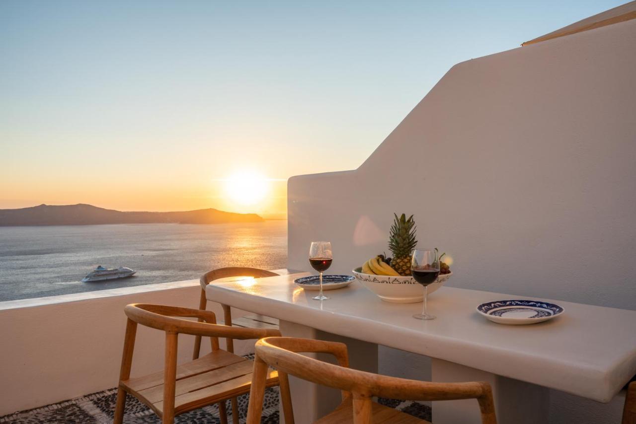 Inspire Santorini Luxury Villas Fira  Extérieur photo
